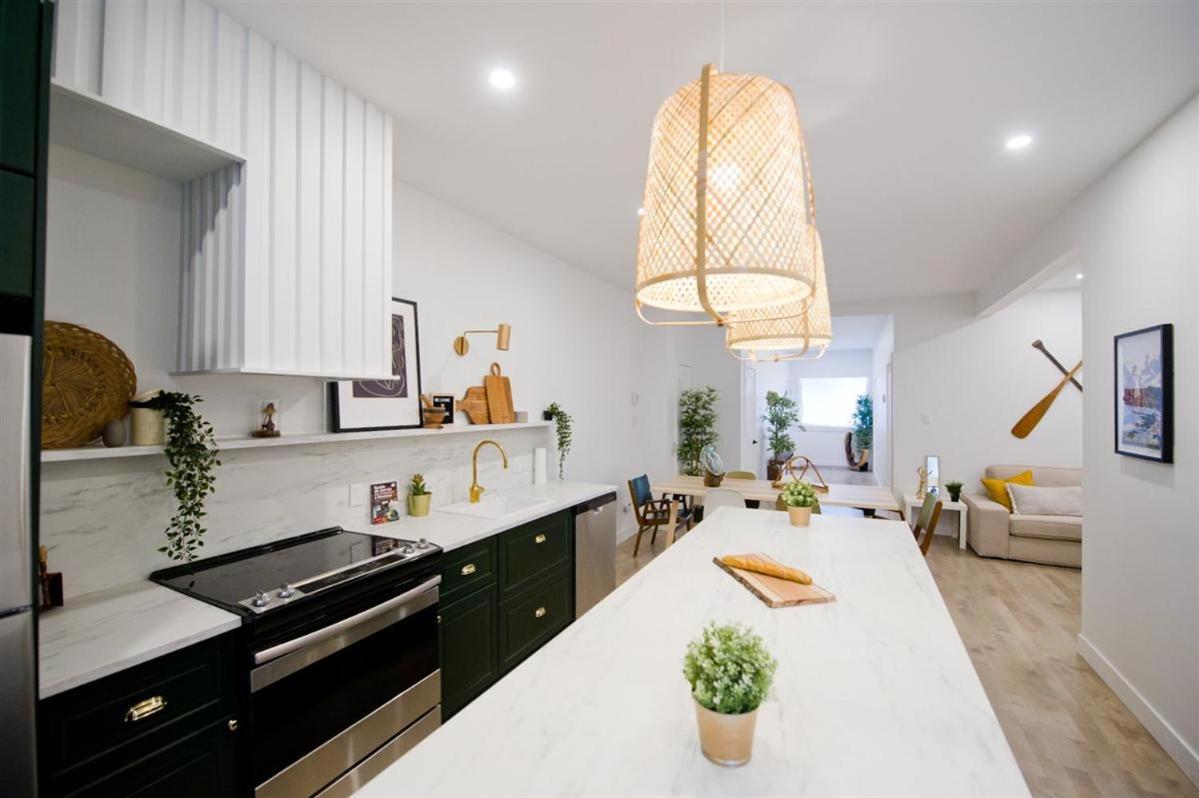 Frontenac Residences Apartment Montreal
