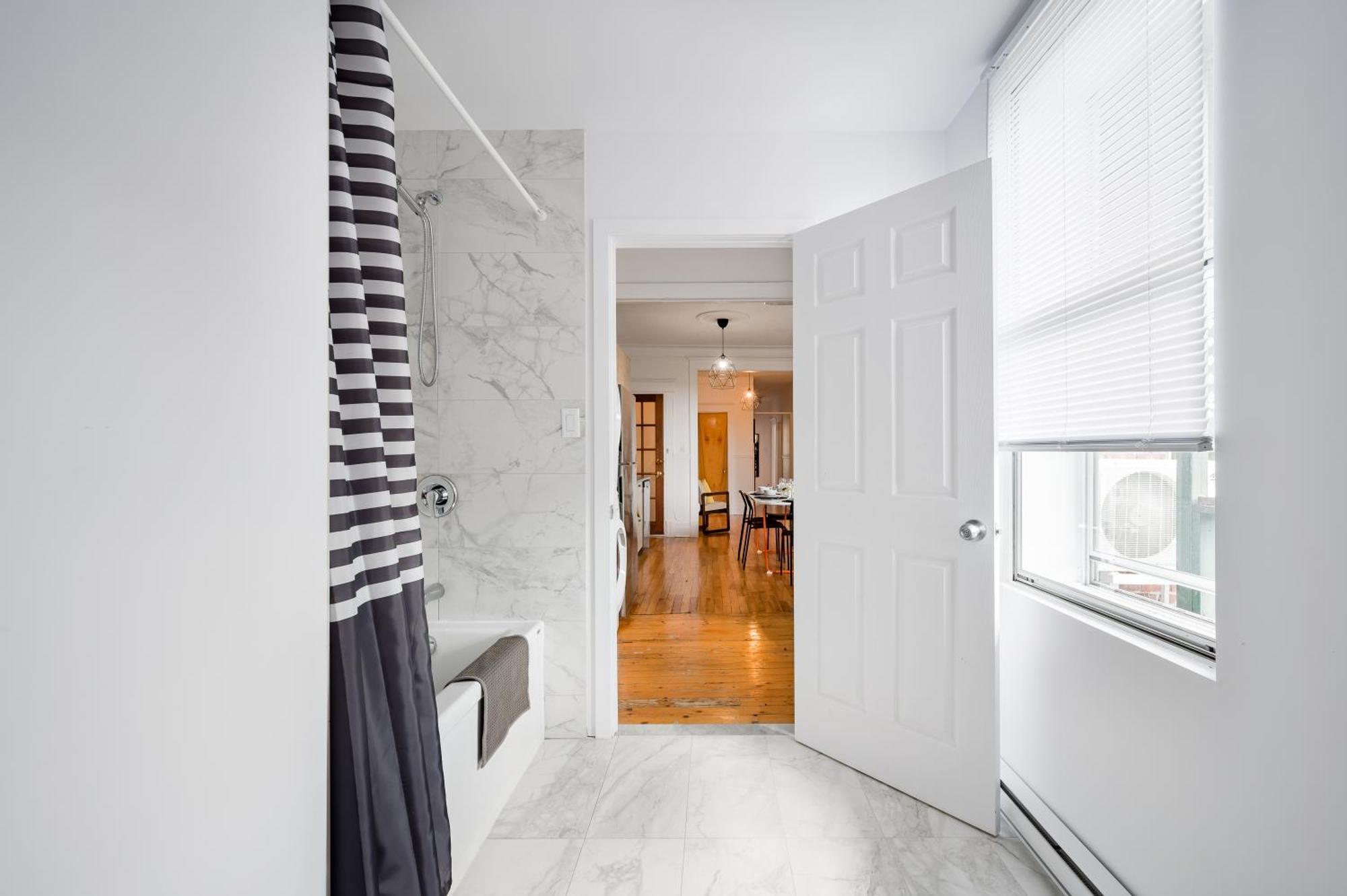 Frontenac Residences *
