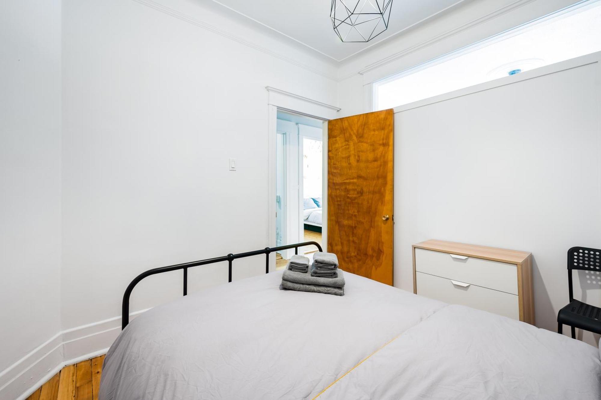 Frontenac Residences Apartment Montreal